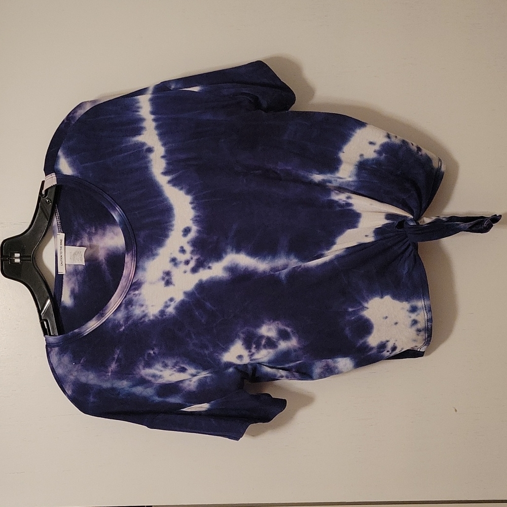 Caution to the Wind, Blue, L